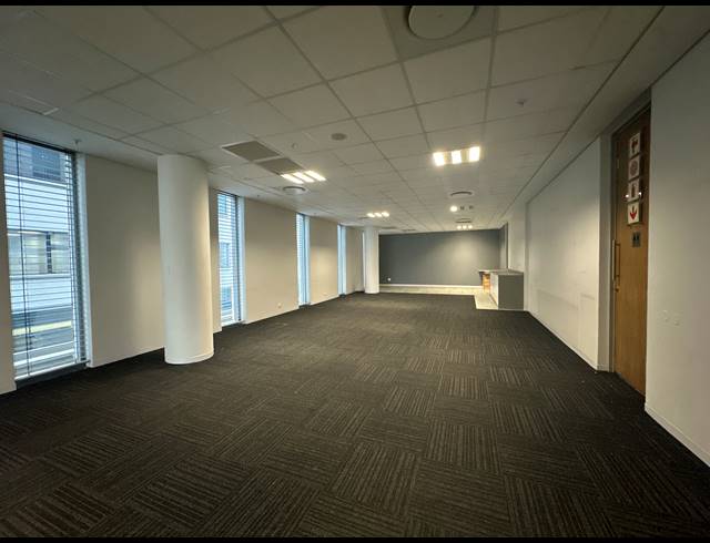 893M² OFFICE TO LET IN SANDTON CENTRAL